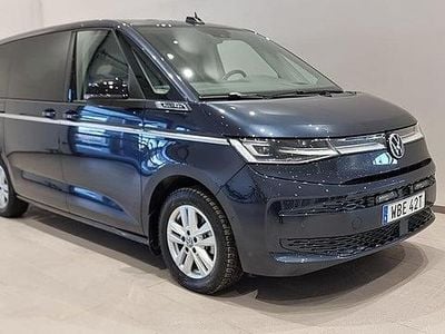 Begagnad VW Multivan 2024 Blå Van