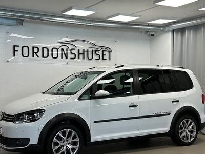 begagnad VW Touran Cross Crosstouran1.4 TSI DSG | 7-SITS | SKINN | DRAG 2015, SUV