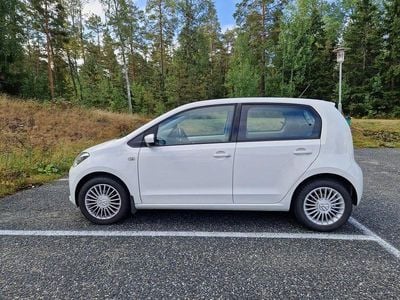 Begagnad 2016 VW up! high up! Halvkombi | 62 000 kr (Marknadspris)