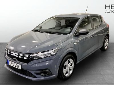 Grå (grey) Begagnad 2025 Dacia Sandero Essentiel Halvkombi | 200 700 kr (Dyr)