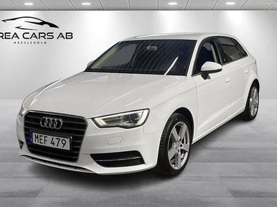 Begagnad Audi A3 Sportback Attraction 150 HK (110 kW) 2015 Vit Halvkombi