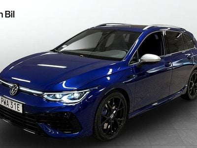 Begagnad VW Golf VIII R 320 HK (235 kW) 2023 Lapiz blue metallic Kombi