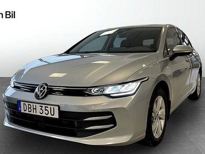 Begagnad VW Golf VIII Life 150 HK (110 kW) 2025 Silver Kombi