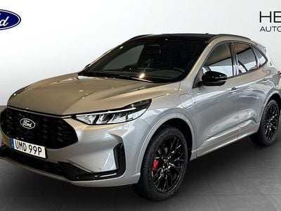 Grå Ny 2025 Ford Kuga Titanium SUV | 499 000 kr (Dyr)