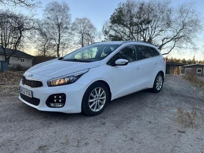Pearl Begagnad 2016 Kia Ceed GT-Line Halvkombi | 129 900 kr (Marknadspris)