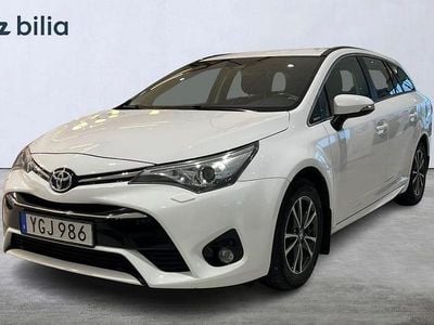 Begagnad Toyota Avensis Active 148 HK (108 kW) 2016 Vit Kombi