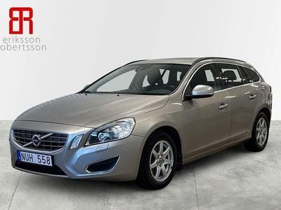 Brun Begagnad 2012 Volvo V60 Momentum Kombi | 119 900 kr (Dyr)