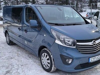 Begagnad Opel Vivaro 146 HK (107 kW) 2018 Blå Minibuss