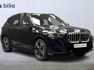 Svart Begagnad 2023 BMW X1 SUV | 509 000 kr