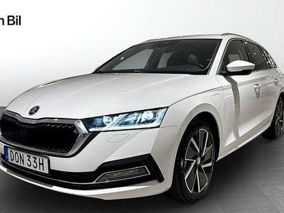 Vit Begagnad 2020 Skoda Octavia Style Kombi | 244 900 kr (Marknadspris)