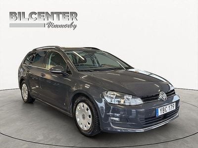 Grå Begagnad 2015 VW Golf VII Highline Kombi | 99 900 kr (Marknadspris)