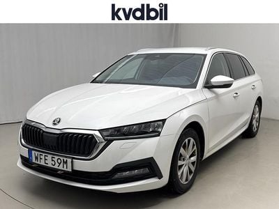 Vit Begagnad 2022 Skoda Octavia Ambition Kombi | 205 000 kr (Superpris)