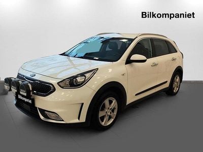 Vit Begagnad 2017 Kia Niro Advance SUV | 179 800 kr (Marknadspris)