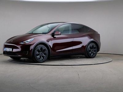 Röd Begagnad 2024 Tesla Model Y Long Range AWD SUV | 509 000 kr (Lite dyr)