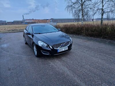 begagnad Volvo S60 D4 Momentum Euro 5