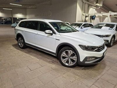 Vit Begagnad 2023 VW Passat Alltrack Edition Kombi | 244 000 kr (Superpris)