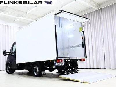 Flerfärgad (blå) Begagnad 2023 Iveco Daily Van | 498 750 kr