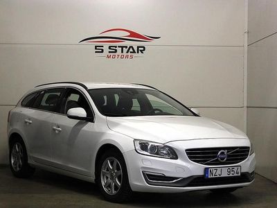 Begagnad Volvo V60 Momentum 163 HK (119 kW) 2013 Vit Kombi