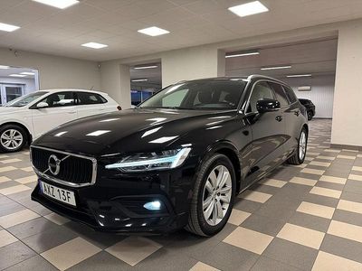 Svart Begagnad 2020 Volvo V60 Momentum Kombi | 259 800 kr (Bra pris)