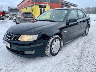 Begagnad Saab 9-3 Vector 176 HK (129 kW) 2003 Svart Sedan