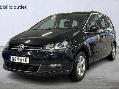 Svart Begagnad 2016 VW Sharan Minibuss | 174 900 kr (Bra pris)