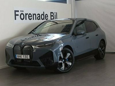 begagnad BMW iX xDrive40 Sport Paket Aut Nav Innovation Drag H/K