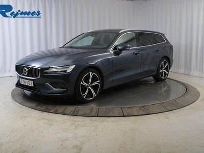Denim blue metallic Begagnad 2023 Volvo V60 Core Kombi | 349 900 kr
