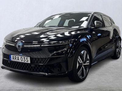 Svart Begagnad 2022 Renault Mégane IV Iconic Halvkombi | 309 900 kr (Dyr)