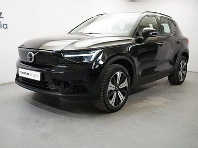 Begagnad Volvo XC40 Core 185 kW (252 HK) 2022 Svart SUV