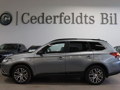 begagnad Mitsubishi Outlander 2.0 4WD Atomat 7sits 360-Kamera T-lucka