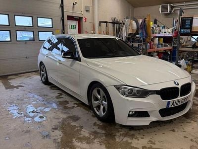 Begagnad BMW 318 143 HK (105 kW) 2013 Kombi