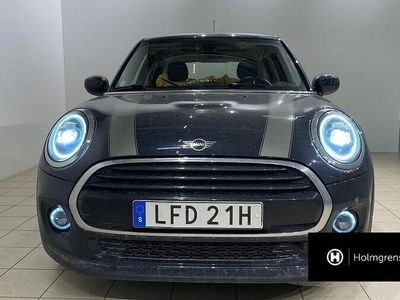 begagnad Mini Cooper 5drs DCT Essential LED PDC MSI 2021, Halvkombi