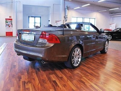 Begagnad Volvo C70 Summum 177 HK (130 kW) 2012 Brun Cab