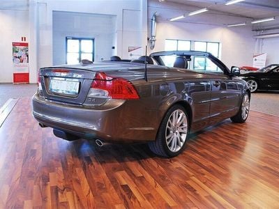 Brun Begagnad 2012 Volvo C70 Summum Cab | 219 900 kr