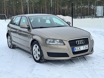 Begagnad Audi A3 Sportback Attraction 125 HK (91 kW) 2009 Ljusbrun Halvkombi