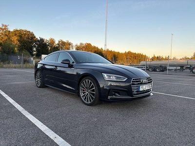 Månskensblå metallic Begagnad 2018 Audi A5 Sportback Halvkombi | 329 000 kr (Dyr)