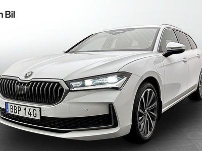 Purity white Begagnad 2024 Skoda Superb LAURIN & KLEMENT Kombi | 449 900 kr (Dyr)