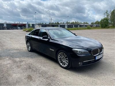 BMW 730