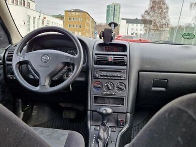 begagnad Opel Astra 5-dörrar 1.6