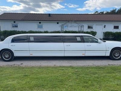 Vit Begagnad 2006 Lincoln Town Car Sedan | 145 000 kr