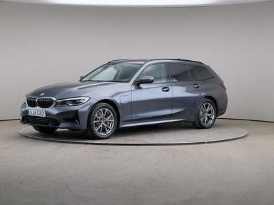 BMW 330e