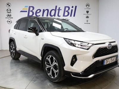 Vit Begagnad 2022 Toyota RAV4 Hybrid Style SUV | 449 800 kr (Marknadspris)