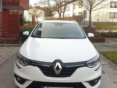 Begagnad Renault Mégane IV 110 HK (80 kW) 2017 Kombi