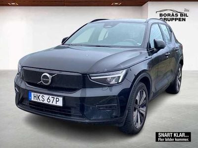 Svart Begagnad 2023 Volvo XC40 Core SUV | 315 000 kr