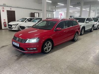 Begagnad VW Passat R-line 177 HK (130 kW) 2014 Röd Kombi