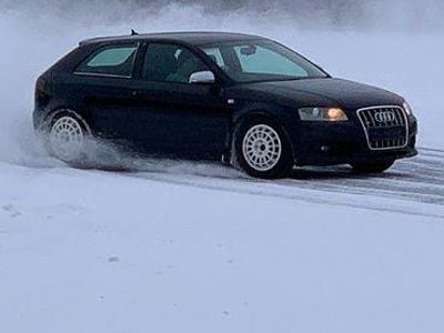 Begagnad Audi S3 265 HK (194 kW) 2006 Svart Halvkombi