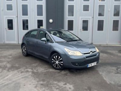 Begagnad Citroën C4 109 HK (80 kW) 2006 Grå Halvkombi