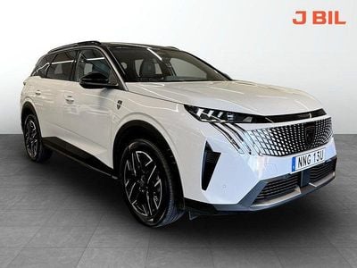 Vit Begagnad 2025 Peugeot 5008 GT Minibuss | 397 900 kr