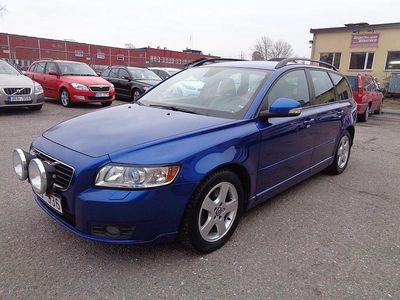Blå Begagnad 2010 Volvo V50 Momentum Kombi | 34 900 kr (Marknadspris)