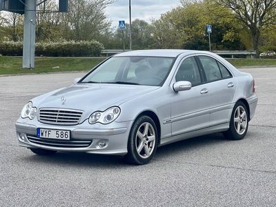 begagnad Mercedes C180 C180 BenzKompressor Automat Sport Edition 2005, Sedan